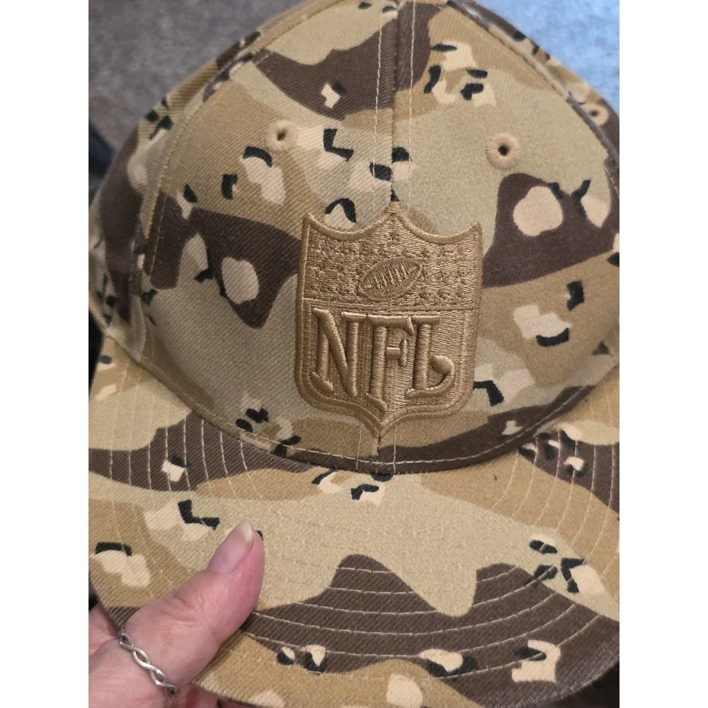 nfl salute‎ to service hat.